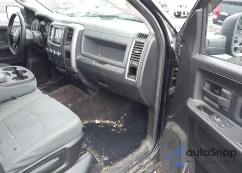 2014 Ram 1500 Express z USA, uszkodzony, nr VIN 1C6RR7KT0ES228225